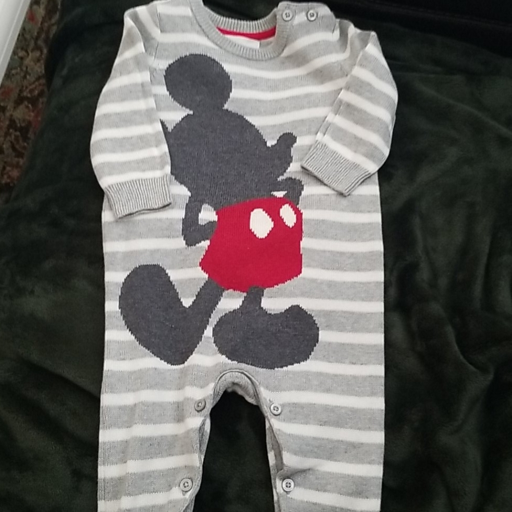GAP Mickey mouse bodysuit 3-6 months